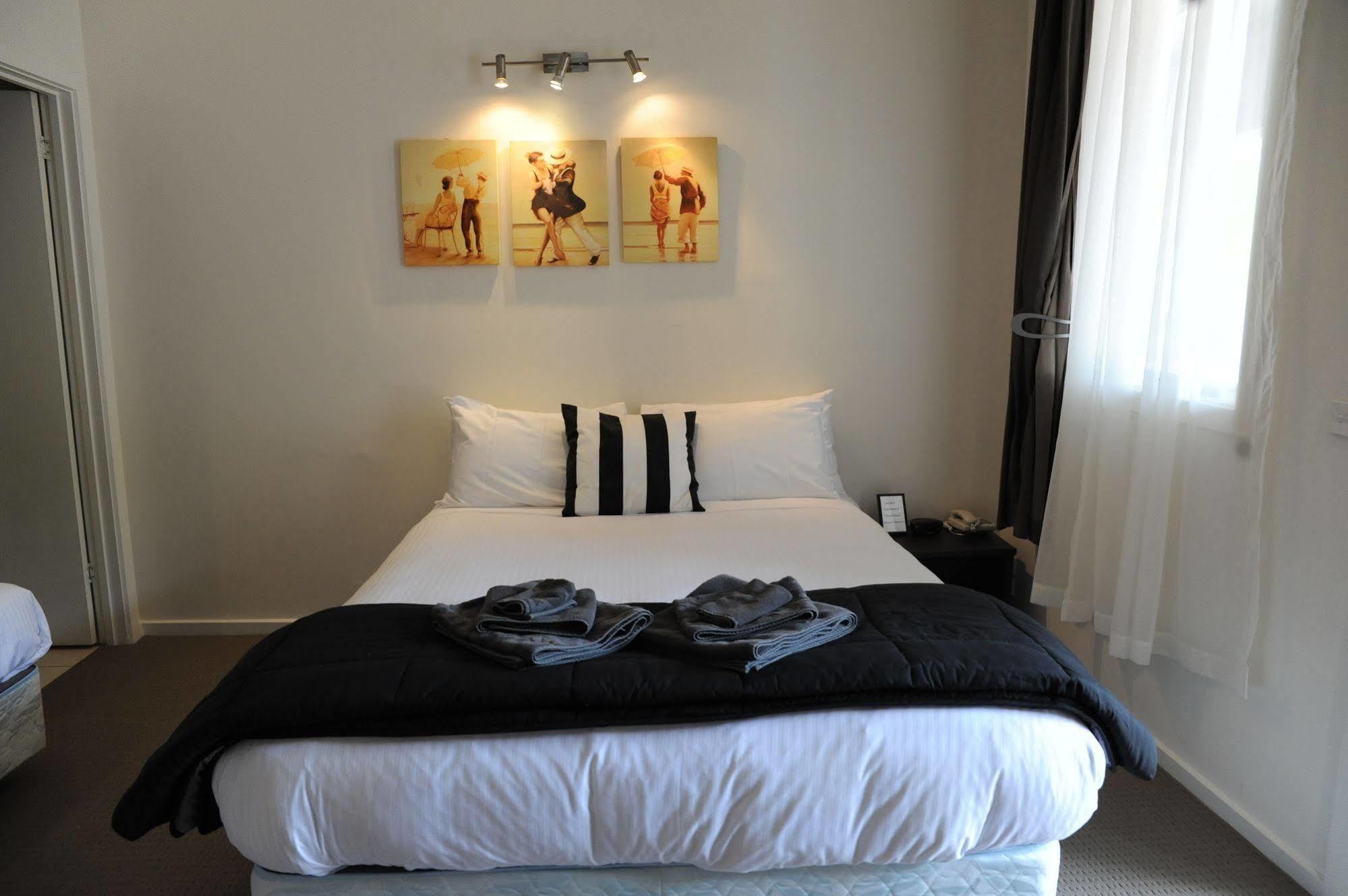 Norwood House Motel & Receptions Mornington Bagian luar foto
